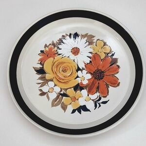 Mikasa Stoneware 7.5-inch Salad Plates Set of 4  Retro 70s Yellow Orange Florals